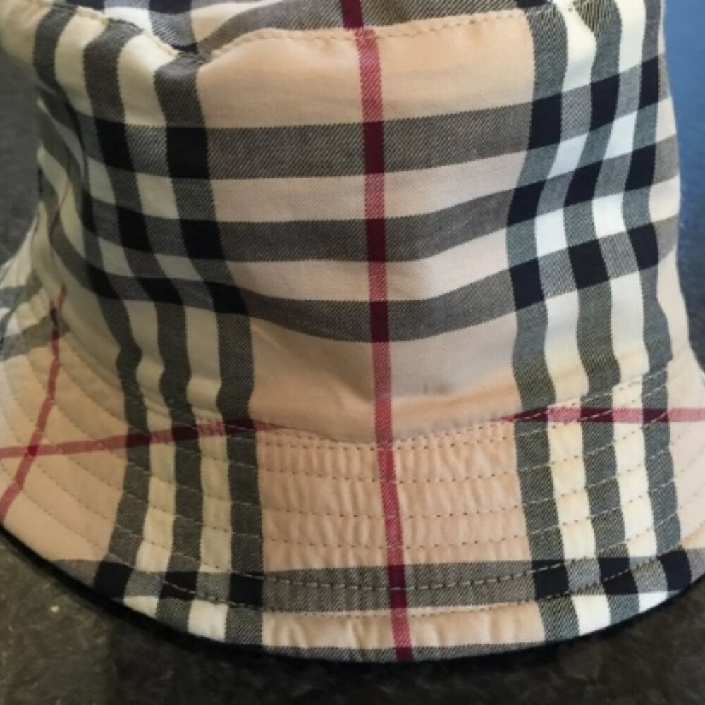 Burberry Buck Hat - Picture 2 of 2